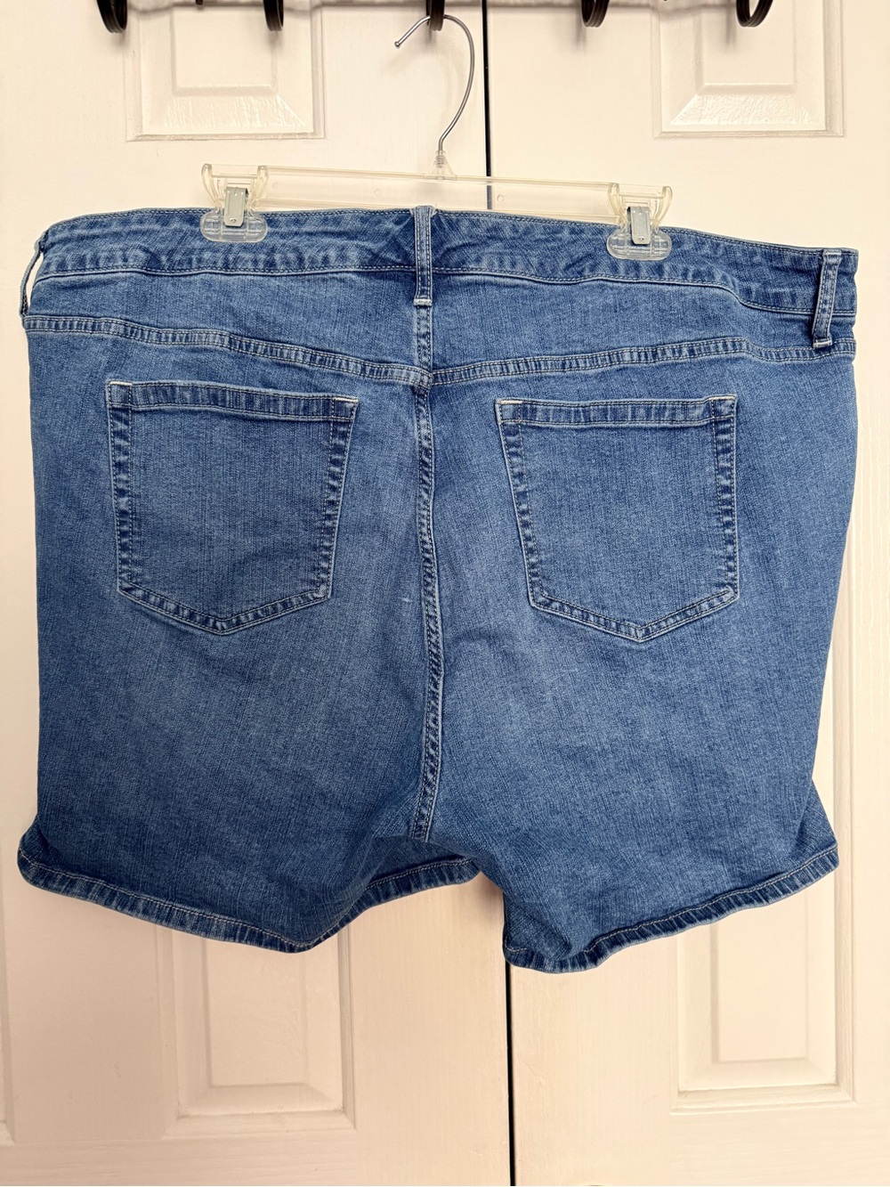 Torrid Size 22 Distressed Denim Shorts High Rise Button Fly Plus Size - Picture 2 of 5